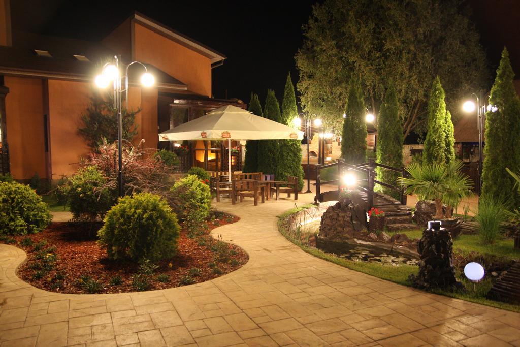 Rixo'S Guesthouse Circea Exterior photo