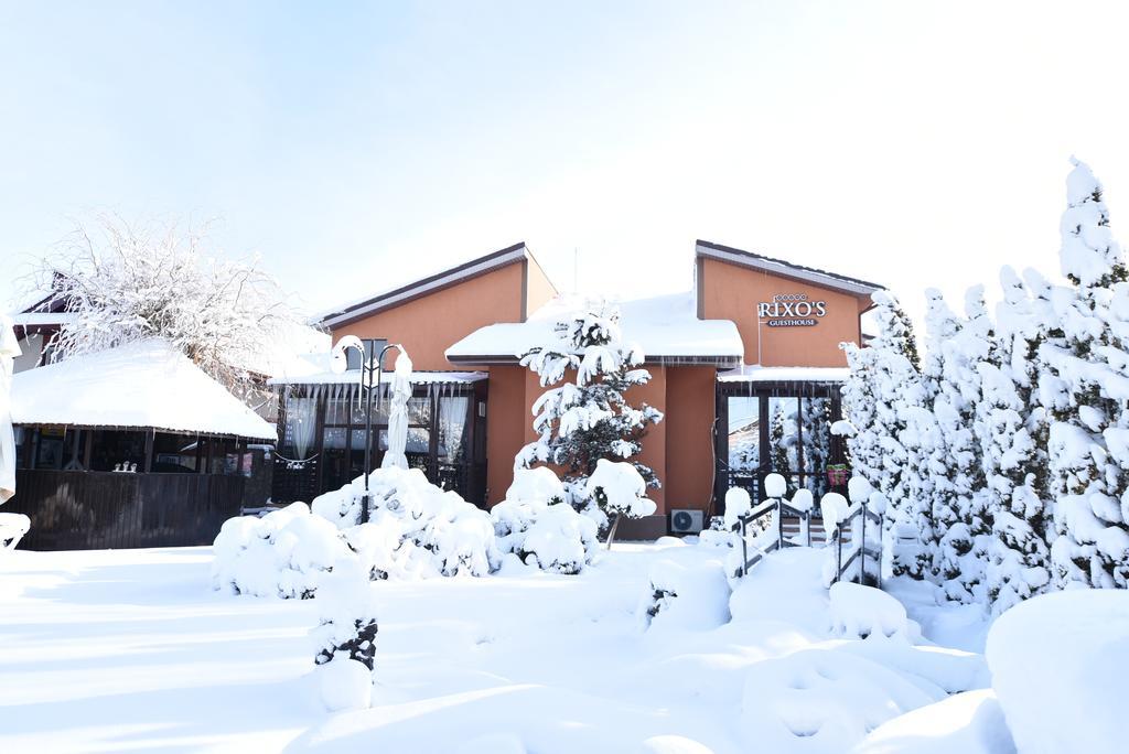 Rixo'S Guesthouse Circea Exterior photo